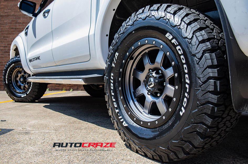FORD-RANGER-TROPHY-MATTE-ANTHRACITE-WITH-BLACK-RING